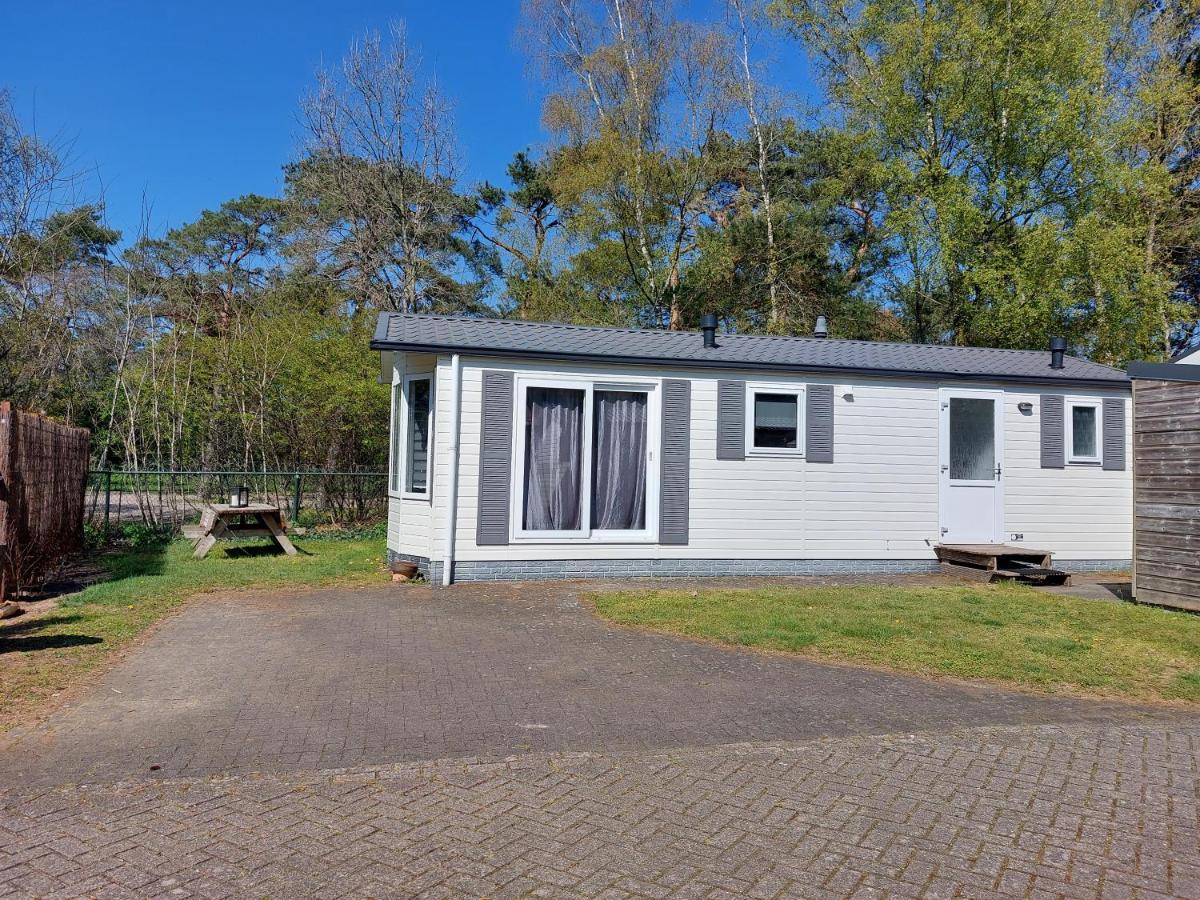 Hermit Huisje tot 2 personen op de Veluwe De Oude Driest Alleen voor recreatie Putten Buitenkant foto