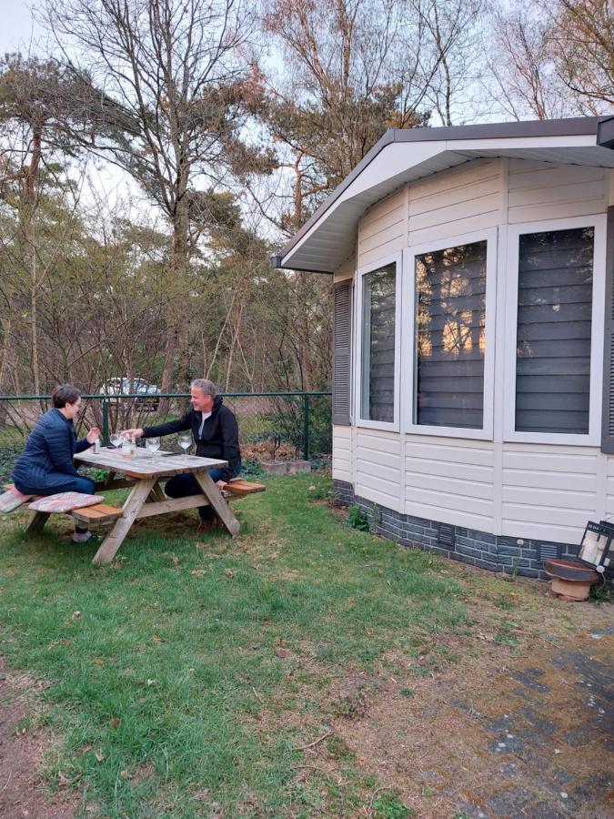 Hermit Huisje tot 2 personen op de Veluwe De Oude Driest Alleen voor recreatie Putten Buitenkant foto